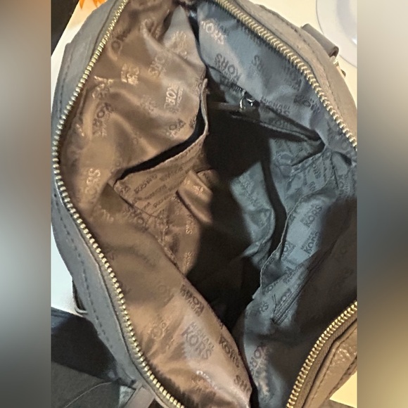 Michael Kors gray pebble leather Leather hobo purse crossbody - Picture 11 of 11